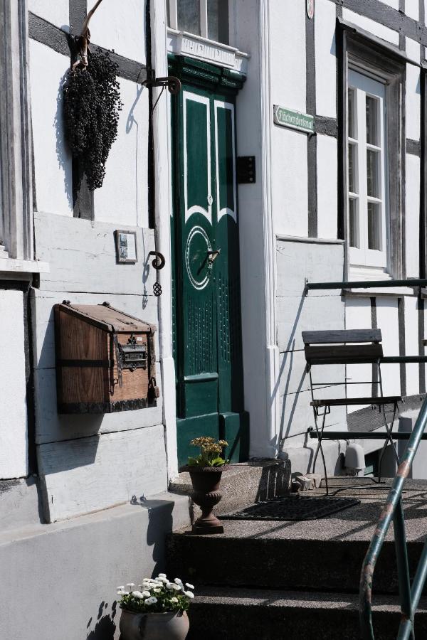 Ferienwohnung Am Schlossberg Solingen Exterior foto